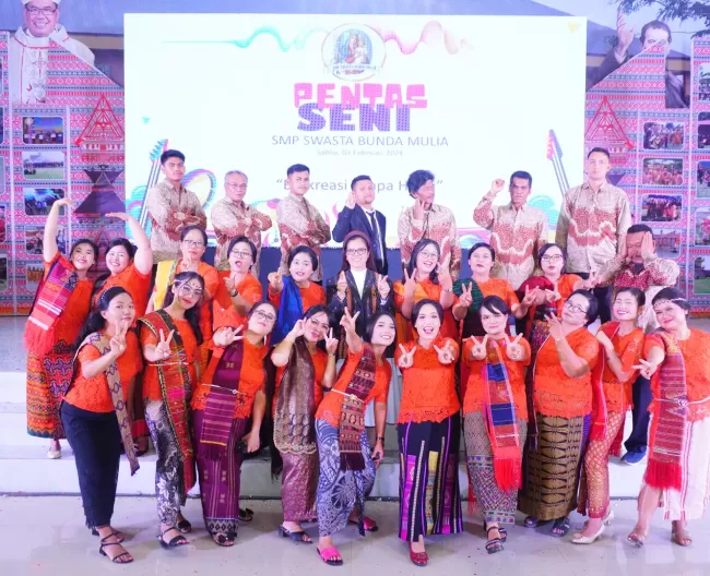 Pentas Seni